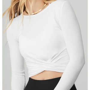 ALO YOGA COVER LONG SLEEVE TOP - WHITE × 1